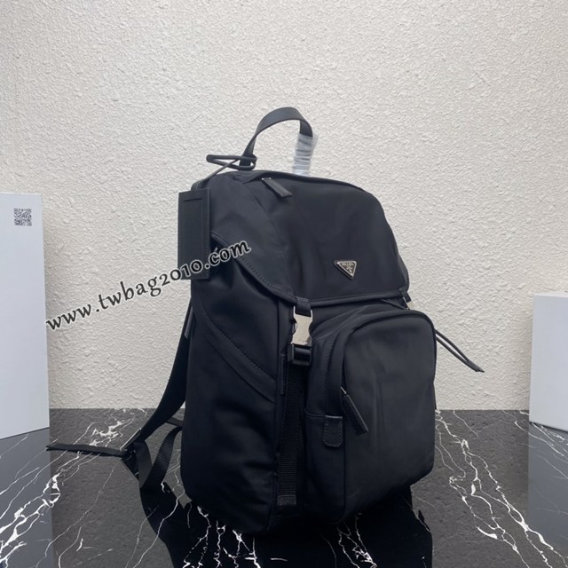 Prada專櫃新款升級版男士背包 2VZ135 普拉達黑色降落傘雙肩背包 csp1639